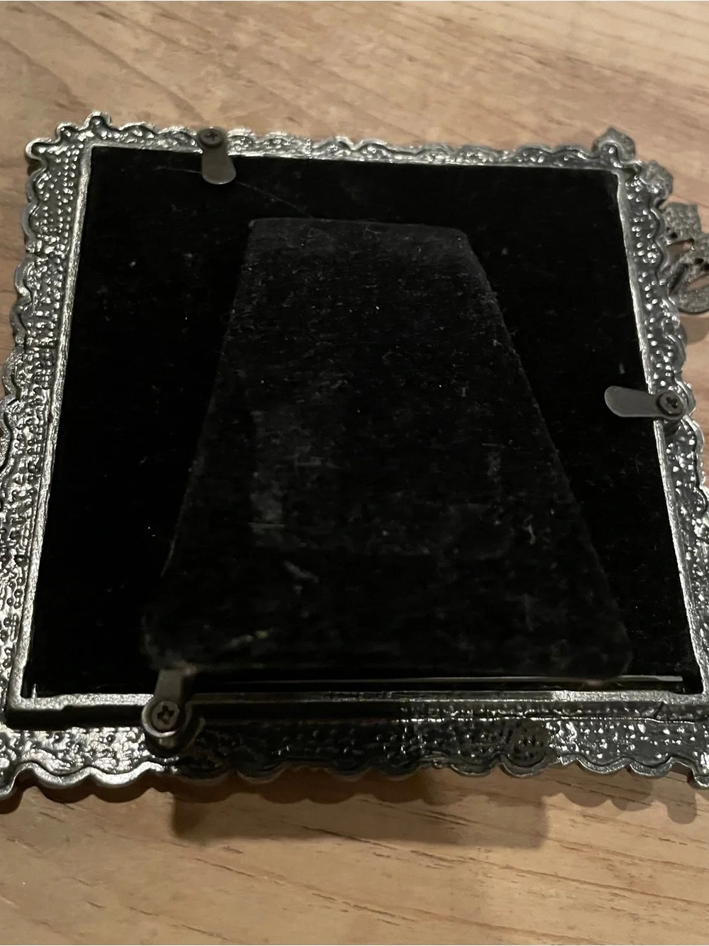 Vintage modern ornate